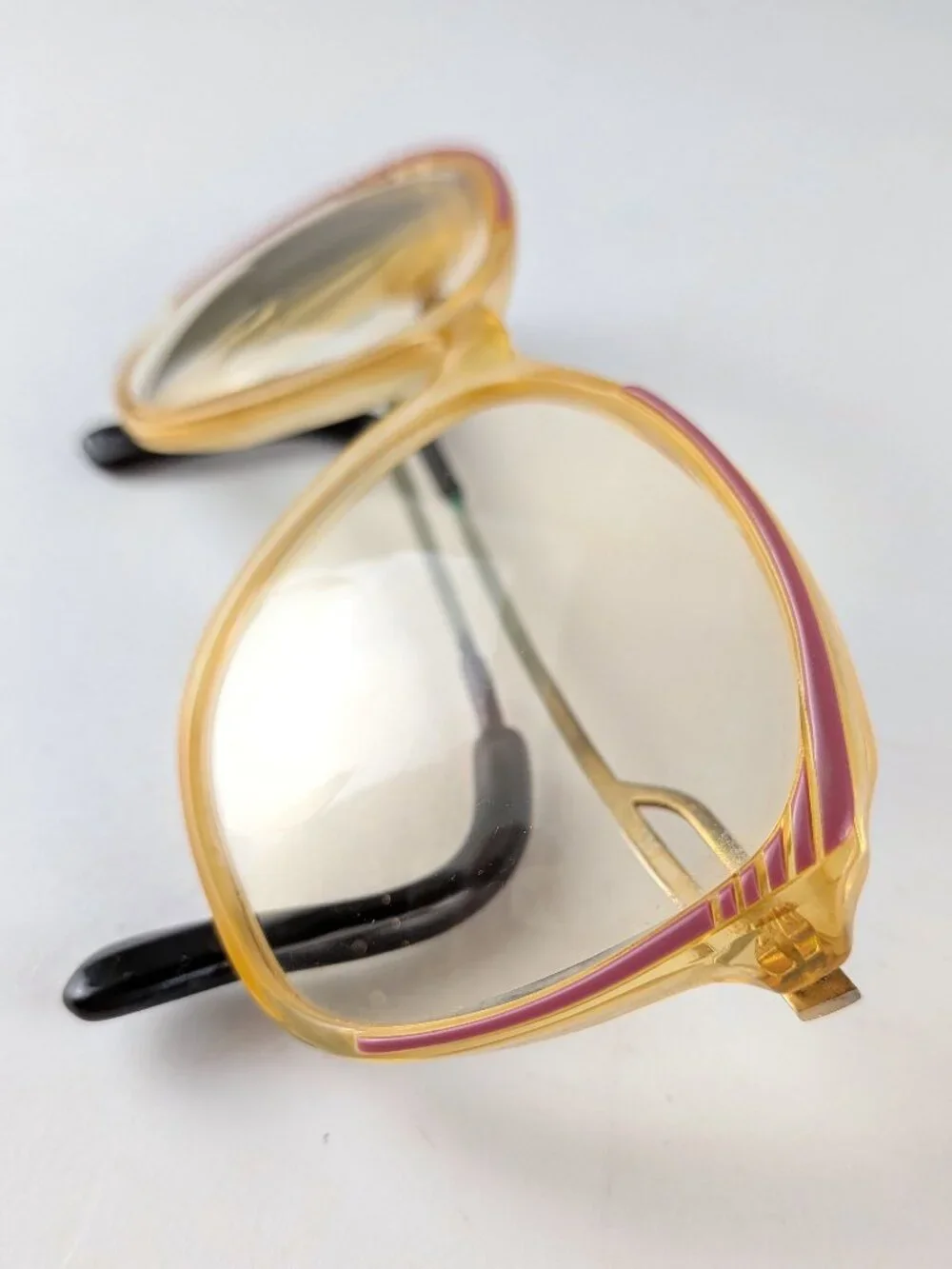 Vintage 80s/90s Women's Bifocal Glasses w/ Pink Accent